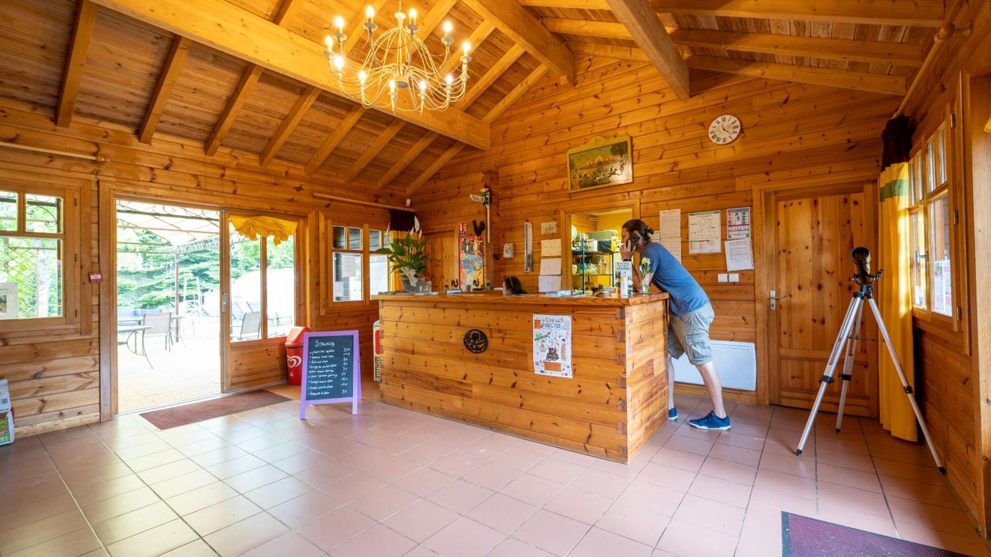 Le Village Des Monedieres Chamberet Kültér fotó